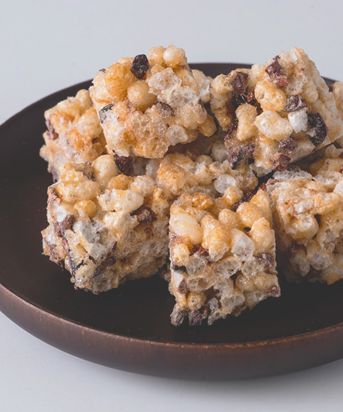 果実とナッツの玄米おこし［バナナ＆カカオニブ］